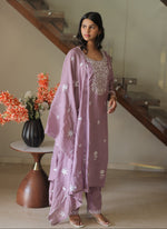Iqra Lilac Embroidered Kurta Set With Dupatta