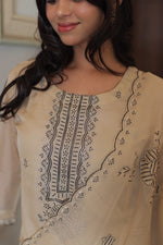 Zohra Ivory Embroidered Kurta Set With Dupatta
