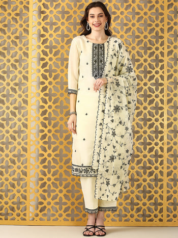 Vanya White Poise Kurta Set with Dupatta