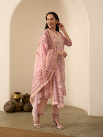 Gulaabi Riwayat Kurta Set With Dupatta