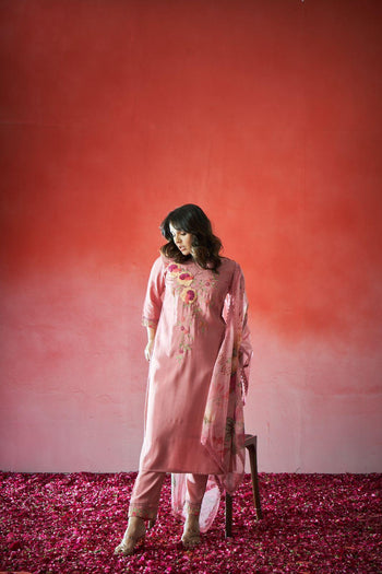 Gulaabi Resham Embroidered Silk Blend Kurta Set with Dupatta