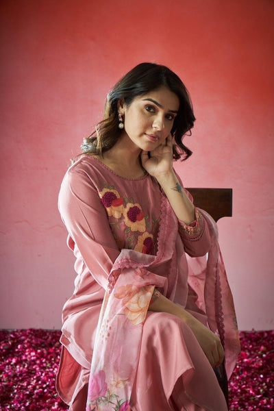 Gulaabi Resham Embroidered Silk Blend Kurta Set with Dupatta