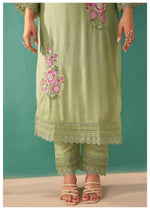 Baag E Noor Green Embroidered Silk Blend Kurta Set With Dupatta