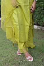 Mogra Green Silk Blend Kurta Set with Dupatta