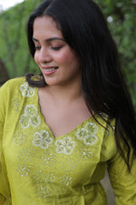 Mogra Green Silk Blend Kurta Set with Dupatta